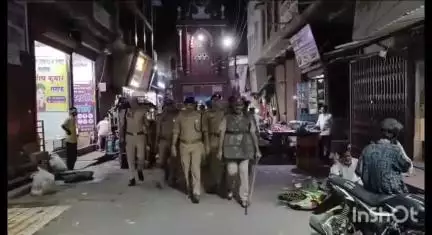 एटा: ईद के त्यौहार को लेकर मिश्रित आबादी वाले इलाकों में ड्रोन से किया गया सर्वे, अपर पुलिस अधीक्षक ने बाजार का लिया जायजा