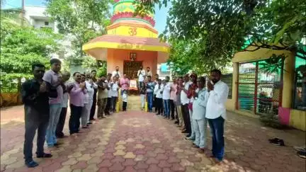 कळवण: कळवण शहरातील दत्त मंदिर बसस्थानकजवळ श्री छत्रपती शिवाजी महाराज राज्याभिषेक दिन साजराना