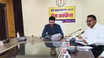 बलौदाबाज़ार: बलौदा बाजार जिला में सभी मिडिल स्कूलों में न्यूनतम तीन शिक्षिकाओं की उपस्थिति सुनिश्चित करने के लिए बैठक हुई