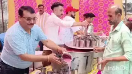 डेरा गोपीपुर: औद्योगिक क्षेत्र संसारपुर टेरेस में बीआरबी फैक्ट्री के बाहर निर्जला एकादशी के उपलक्ष्य में लगाई गई छबील