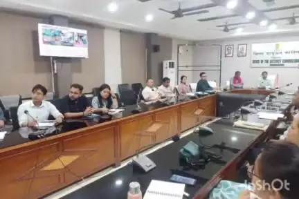 পূব ডিব্ৰুগড়: জিলা আযুক্ত অধ্যক্ষতাত  কৃষি বিভাগৰ গুৰুত্বপূৰ্ণ বৈঠক আযুক্ত কাৰ্য্যালয়ৰ অনুষ্ঠিত হয়, উপস্থিত থাকে দুলীয়াজানৰ বিধায়ক