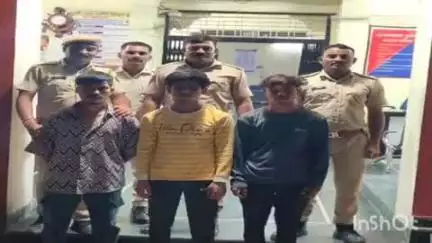 मावली: ऋषभदेव पुलिस ने 1 साल पूर्व हाईवे रोड पर राहगीर के साथ हुई लूट की वारदात का किया खुलासा, 3 आरोपी गिरफ्तार