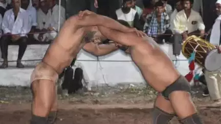 चुराह: समोट में छिंज मेले का आयोजन, मुख्य अतिथि के रूप में विधानसभा अध्यक्ष कुलदीप सिंह पठानिया ने की शिरकत