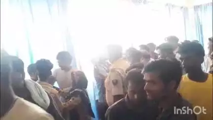 उदाकिशुनगंज: सर्पदंश से घायल बालक की इलाज के दौरान मौत, उदाकिशुनगंज अस्पताल में परिजनों ने किया हंगामा