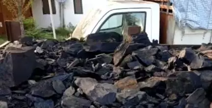 चुरचु: गांव में सुरक्षाकर्मियों ने तीन टन कोयला किया जब्त