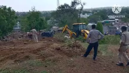 नीमच: नीमच में शासकीय भूमि संरक्षण अभियान के तहत ₹80 लाख की ज़मीन अतिक्रमण मुक्त, रास्ता व कब्ज़ा विवादों का समाधान