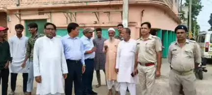 मरकच्चो: थाना क्षेत्र के गांवों में बकरीद का त्यौहार शांति से मनाने के लिए पुलिस ने फ्लैग मार्च निकाला, बीडीओ और सीओ रहे मौजूद