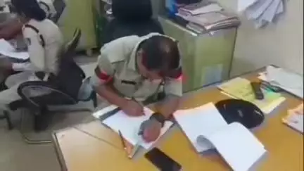 गोहरगंज: ग्राम खरी टप्पा में रास्ता रोककर मारपीट, पुलिस ने चार लोगों पर मामला दर्ज किया
