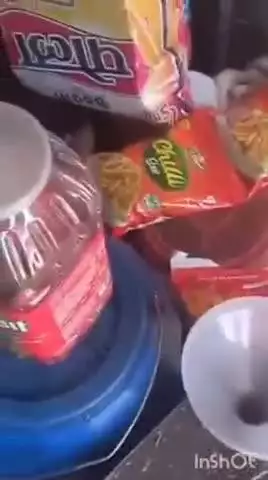पलिया: पलिया के नगला गांव में ग्रामीणों ने कोटेदार पर राशन में घटतौली का लगाया आरोप, पूर्ति निरीक्षक ने दिए जांच के आदेश