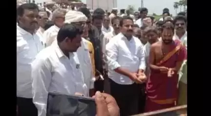 రూ.75 లక్షల అభివృద్ధి పనులకు  భూమిపూజ చేసిన ఎమ్మెల్యే ఇంటురి నాగేశ్వరరావు..