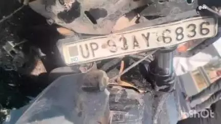 करेरा: एनएच 27 पर अलकनंदा होटल के पास ट्रक ने मोटरसाइकिल को टक्कर मारी, एक की मौत, एक घायल