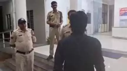 खंडवा: संजय नगर में पत्नी के लापता होने पर पति ने थाने में प्रशासन से लगाई गुहार