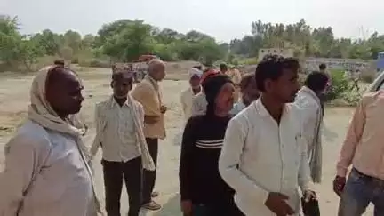 फतेहपुर: सदर के NH2 संगाव मोड़ के समीप बारातियों को लेकर लौट रही बोलेरो को ट्रक ने मारी टक्कर, 3 युवकों की हुई मौत, 5 लोग घायल
