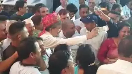 हल्द्वानी: हल्द्वानी में आज पूर्व सीएम हरीश रावत ने काफल दी पार्टी, जिसमें उत्तराखंड कांग्रेस के कई वरिष्ठ नेता शामिल हुए