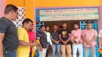 ପୁରୀ ମ୍ୟୁନିସିପାଲଟି: ଦିଗବରାଣୀ ଛକ ଠାରେ ବଡି ବିଲଡିଂ ଆସୋସିଏସନ ପକ୍ଷରୁ ମିଷ୍ଟର୍ ନରହରି ସାହୁଙ୍କୁ ମିଷ୍ଟର ୱାଲ୍ଡ କମ୍ପିଟେସନ ପାଇଁ କରାଗଲା ଚୟନ