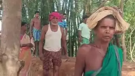 ପାଟଣାଗଡ: ଘୁଚେପରାରେ ଏମଜିଏନଆରଇଜିଏ କାର୍ଯ୍ୟରେ ଲାଞ୍ଚ ମଗାଯାଉଥିବା ଅଭିଯୋଗ କରି କାର୍ଯ୍ୟାଳୟରେ ବିଡ଼ିଓଙ୍କୁ ଦାବିପତ୍ର ଦେଲେ ଶ୍ରମିକ #jansamasya