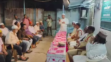 బక్రీద్ పండుగ సందర్భంగా నగరంలో ముస్లిం పెద్దలతో సమావేశమైన వన్ టౌన్, టూ టౌన్ సీఐలు