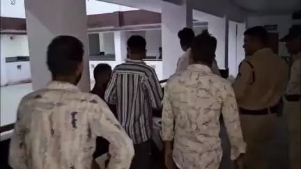 कोतवाली पुलिस ने राजेंद्र नगर के एक मकान पर छापा मारा, मौके से आधा दर्जन युवक-युवतियां बरामद