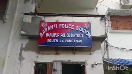 বাসন্তী: সেখ পাড়াতে দীর্ঘদিনের জায়গা সম্পত্তি নিয়ে পারিবারিক অশান্তিতে জখম দুই, তদন্তে বাসন্তী থানার পুলিশ