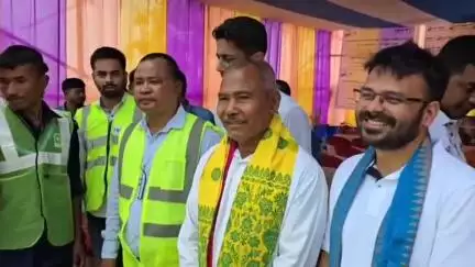 বিজনী ভাগ: দহলাপাৰা এক পেৰ মাকে নাম" শীৰ্ষক
কাৰ্যসূচীত অৰণ্য মানৱ যাদব পায়েঙৰ অংশগ্ৰহণ