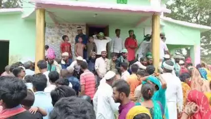 अंधराठाढ़ी: अलपुरा गांव स्थित पीरबाबा मखदूम शाह मजार पर उर्स मेला लगा, हजारों लोगों ने आस्था अर्पित की
