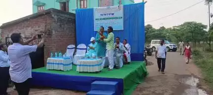 মেদিনীপুর: গোলাপিচক এলাকাতে নতুন ঢালাই রাস্তার কাজের উদ্বোধন করলেন বিধায়ক সুজয় হাজরা, বরাদ্দ হচ্ছে মোটা টাকা
