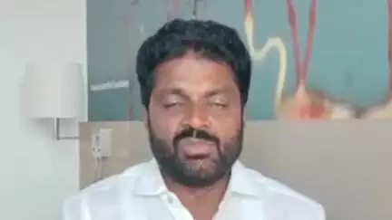 కొవ్వూరు: మాజీ ఎమ్మెల్యే ప్రసన్న పై  టీడీపీ రాష్ట్ర కార్యదర్శి చెముకుల కృష్ణ చైతన్య