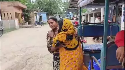 মন্তেশ্বর: কুসুমগ্রামে কারেন্টের শক লেগে বিপত্তি মহিলার