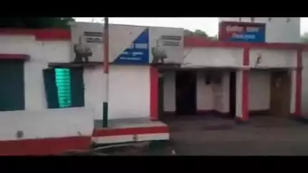 सरैयाहाट: सरैयाहाट-दुमका भागलपुर स्टेट हाईवे पर हंसडीहा के पास अज्ञात वाहन की टक्कर से 2 लोग घायल
