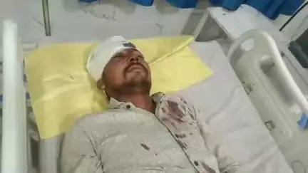 भीलवाड़ा: चांदरास के समीप दो बाइकों की आपस में जोरदार भिड़ंत, हादसे में बाइक सवार युवक घायल, अस्पताल में भर्ती