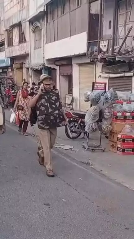 मेरठ: मेरठ में ईद उल अजहा पर प्रशासन सख्त, सार्वजनिक स्थानों पर कुर्बानी पर रोक, बिजली-पानी की 24 घंटे रहेगी व्यवस्था