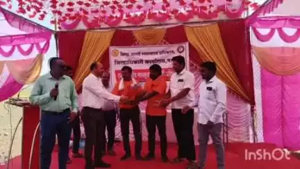 वाशिम: आपत्ती व्यवस्थापन क्षेत्रातील उल्लेखनीय योगदानाबद्दल सास कंट्रोल रूम चा जिल्हाधिकारी कार्यालय येथे गौरव