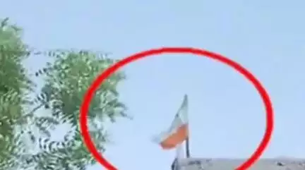 बैरसिया: बागसेवनिया में चांद खां ने घर पर लगाया उल्टा तिरंगा, हिंदूवादी संगठनों ने पुलिस में की शिकायत