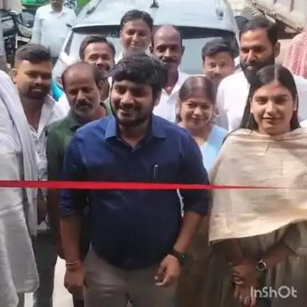नरपतगंज: नरपतगंज नगर पंचायत कार्यालय में होल्डिंग टैक्स कटना शुरू, मुख्य पार्षद व कार्यपालक पदाधिकारी ने किया उद्घाटन