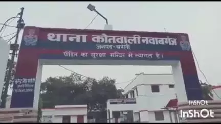नवाबगंज: नवाबगंज थाना क्षेत्र की एक युवती के साथ पड़ोसी युवक ने की मारपीट और छेड़छाड़, पुलिस में की गई शिकायत