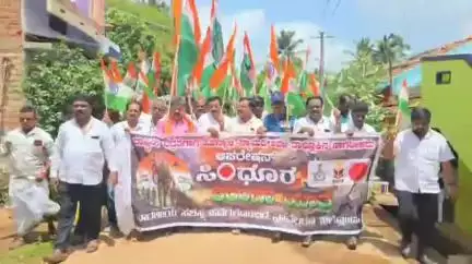 ಹೊನ್ನಾಳ್ಳಿ: ಆಪರೇಷನ್ ಸಿಂಧೂರ್ ಬೆಂಬಲಿಸಿ ಕುಂದೂರು ಗ್ರಾಮದಲ್ಲಿ ತಿರಂಗಾ ಯಾತ್ರೆ, ಮಾಜಿ ಸಚಿವ ಎಂ.ಪಿ.ರೇಣುಕಾಚಾರ್ಯ ಭಾಗಿ