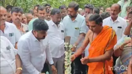 ಮುಳಬಾಗಿಲು: ಪಕ್ಷ ಭೇದವಿಲ್ಲದೆ ಜನರಿಗೆ ಅತ್ಯವಶ್ಯಕ ಮೂಲಸೌಕರ್ಯ ಒದಗಿಸುವೆ: ಹೆಚ್.ಗೊಲ್ಲಹಳ್ಳಿಯಲ್ಲಿ ಶಾಸಕ ಸಮೃದ್ಧಿ ಮಂಜುನಾಥ್