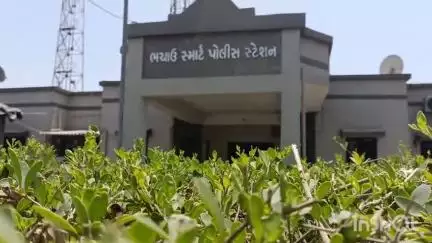ભચાઉ: કુંજીસર પાટિયા નજીક કાર હડફેટે બાઈક પર સવાર યુવાનનું મોત નિપજ્યું
