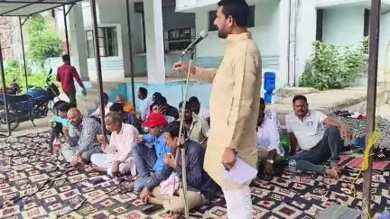 बिहार सरकार ने रौशनी के नाम पर लोगों के जीवन में अंधेरा कायम करने वाला कानून थोप रखा है।
