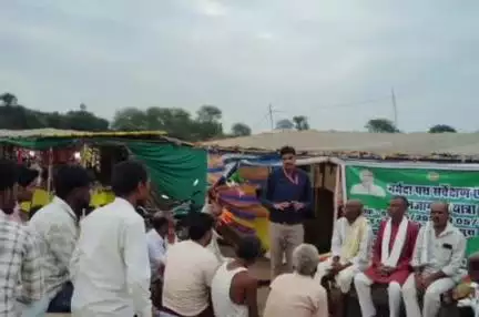उदयपुरा: नर्मदा के पथ सर्वे के दौरान बाबूलाल राजपूत का सम्मान, बोरास नर्मदा तट पर हुआ कार्यक्रम