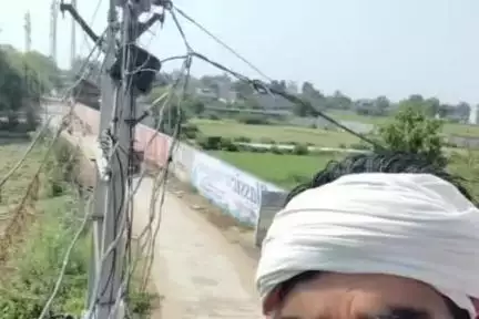 साईं खेड़ा: विद्युत कार्यालय साईं खेड़ा में प्रभारी अधिकारी श्री धुर्वे जी के निर्देशानुसार मेंटेनेंस का कार्य जारी