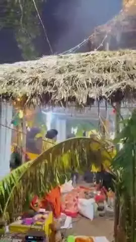 खैरा: खैरा प्रखंड के बाघा खाँड़ गांव में नवनिर्मित काली मंदिर में काली प्रतिमा की स्थापना के लिए पांच दिवसीय यज्ञ आयोजित