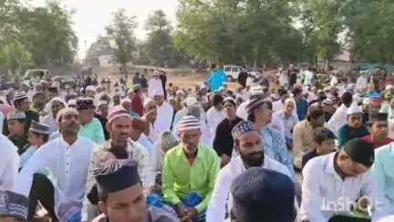 अरवल: बकरीद पर्व पर मस्जिदों में अदा की गई नमाज, लोगों ने एक दूसरे को दी बधाई