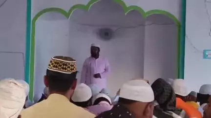 কালীগঞ্জ: কালিগঞ্জের বিভিন্ন এলাকায় শান্তিপূর্ণ এবং নির্বিঘ্নে  ঈদ-উল-আযহার নামাজ অনুষ্ঠিত হলো