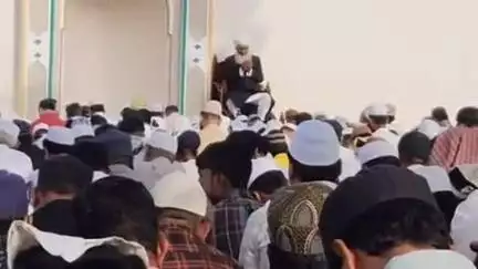 झुंझुनू: झुंझुनू ईदगाह में शहर काजी सफीउल्लाह खान ने ईद उल अजहा की नमाज अदा करवाई