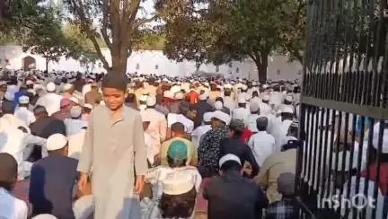 धामपुर: नहटौर ईदगाह में ईद उल अजहा की नमाज शांतिपूर्ण ढंग से संपन्न, देश में अमन-चैन व खुशहाली की दुआ की गई