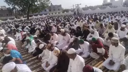 प्रतापगढ़: प्रतापगढ़ में हर्षोल्लास के साथ मनाया गया ईदुल अजहा का पर्व, ईदगाह मैदान में अदा की गई विशेष नमाज