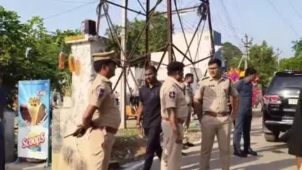 సిర్పూర్ టి: కాగజ్ నగర్ పట్టణంలో బక్రీద్ సందర్భంగా పోలీసు బందోబస్తును పర్యవేక్షించిన జిల్లా ఎస్పీ పాటిల్ కాంతిలాల్ సుభాష్