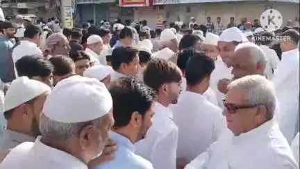 सीकर: ईद उल अजहा आज शहर की ईदगाह में सुबह 7:15 बजे अदा की गई नमाज