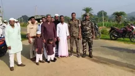 गोविंदपुर: अमरपुर पंचायत के अमलाटांड़ ईदगाह में मुस्लिम समुदाय ने ईद उल अजहा की नमाज़ अदा की